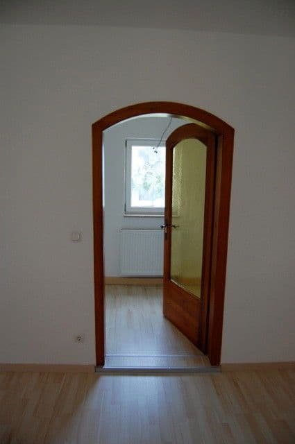 Prenájom domu 102 m², pozemek 98 m², Kuttlerstr. 15, Erlangen, Bavorsko Prenájom domu 102 m², pozemek 98 m², Kuttlerstr. 15, Erlangen, Bavorsko