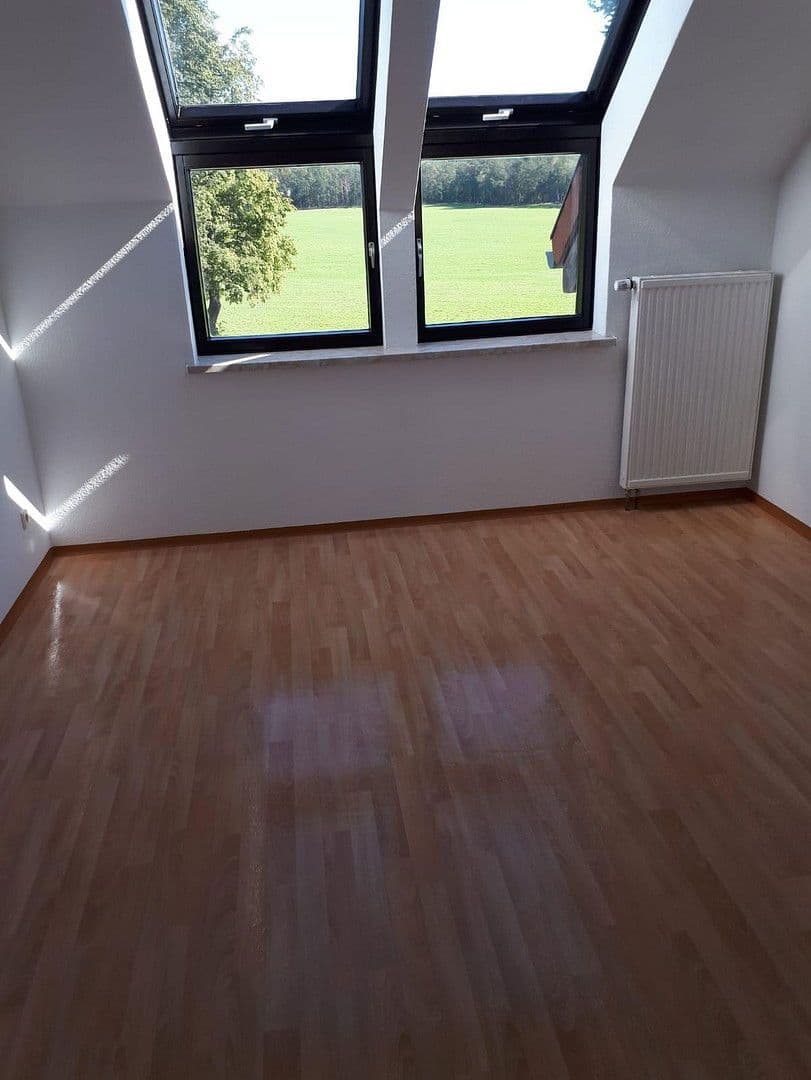 Prenájom bytu 4-izbový 99 m², Ringstraße 7, Königsbrück, Sasko Prenájom bytu 4-izbový 99 m², Ringstraße 7, Königsbrück, Sasko