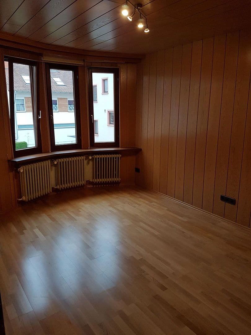 Prenájom bytu 18 m², Villingen-Schwenningen, Bádensko-Wurttembersko Prenájom bytu 18 m², Villingen-Schwenningen, Bádensko-Wurttembersko