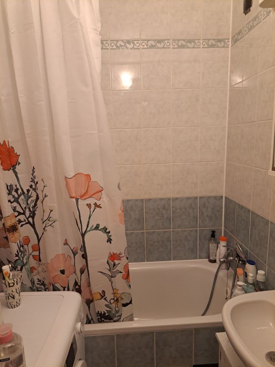 Predaj bytu 3-izbový 55 m², Svojšovická, Praha, Praha Predaj bytu 3-izbový 55 m², Svojšovická, Praha, Praha