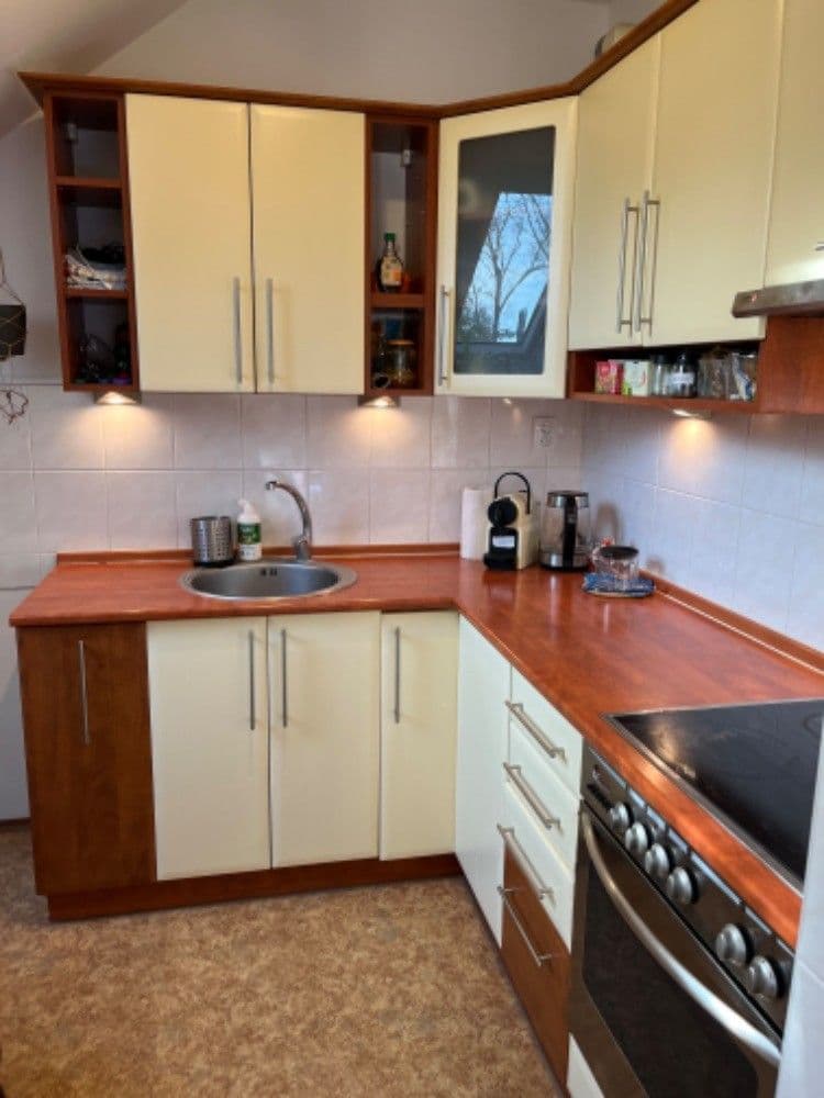 Prenájom bytu 1-izbový 35 m², Říční, Nymburk, Středočeský kraj Prenájom bytu 1-izbový 35 m², Říční, Nymburk, Středočeský kraj