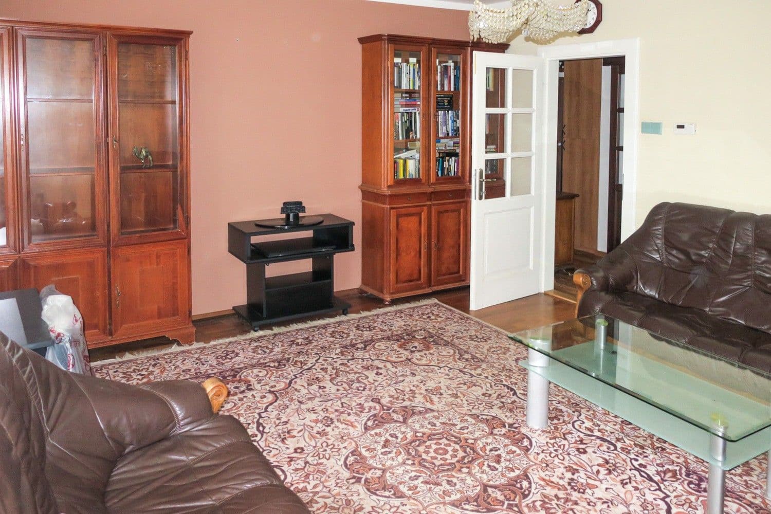 Predaj bytu 3-izbový 70 m², Kamenný Přívoz, Středočeský kraj Predaj bytu 3-izbový 70 m², Kamenný Přívoz, Středočeský kraj