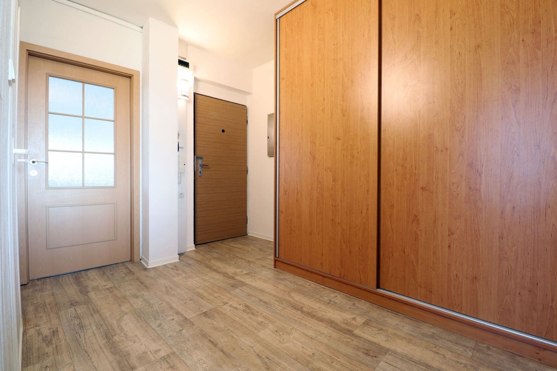 Prenájom bytu 3-izbový 70 m², Estonská, Kladno, Středočeský kraj Prenájom bytu 3-izbový 70 m², Estonská, Kladno, Středočeský kraj