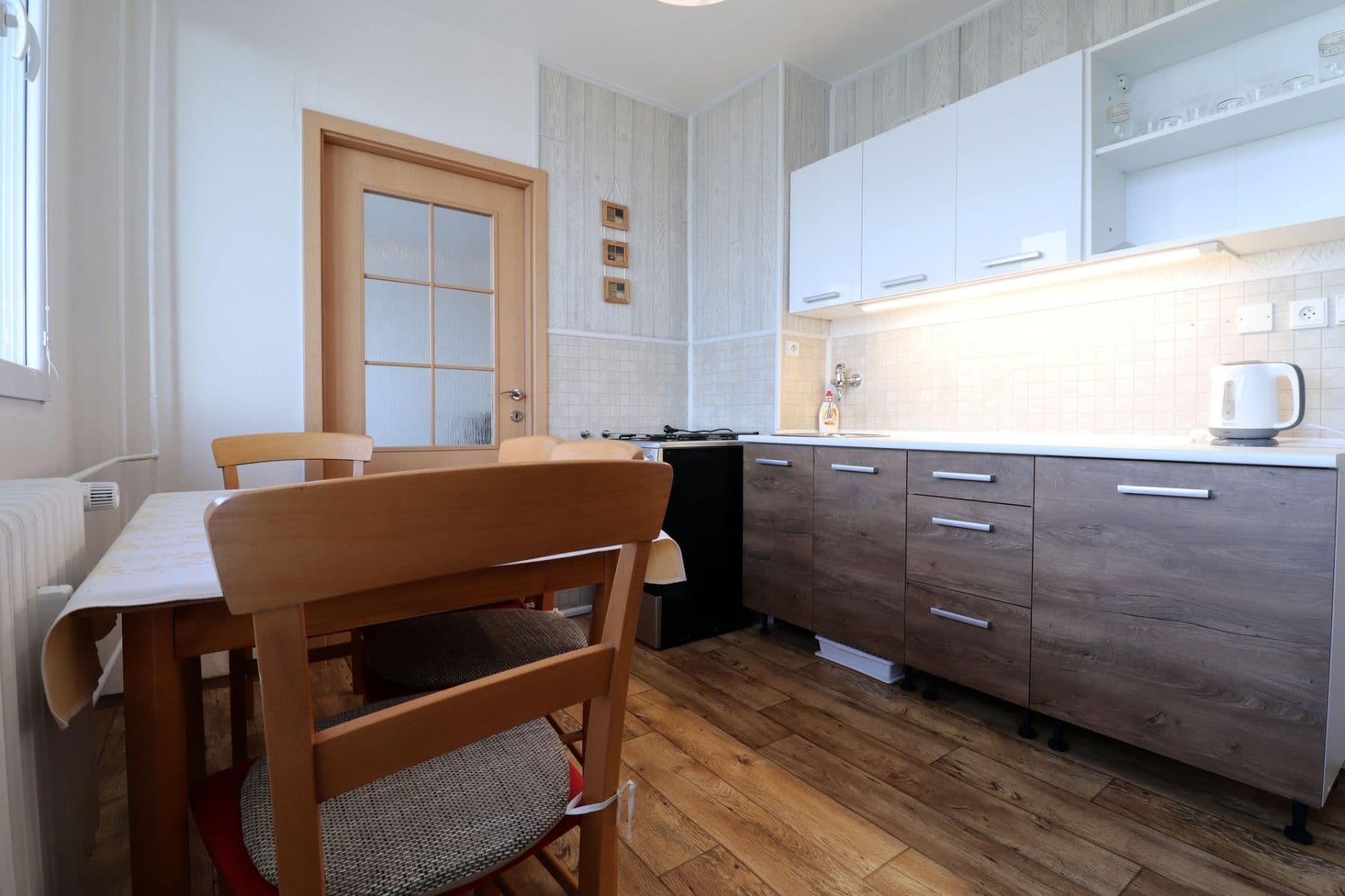 Prenájom bytu 3-izbový 70 m², Estonská, Kladno, Středočeský kraj Prenájom bytu 3-izbový 70 m², Estonská, Kladno, Středočeský kraj