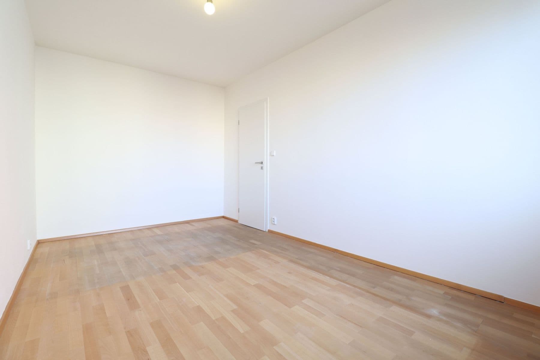 Prenájom bytu 3-izbový 69 m², Tanvaldská, Praha, Praha Prenájom bytu 3-izbový 69 m², Tanvaldská, Praha, Praha
