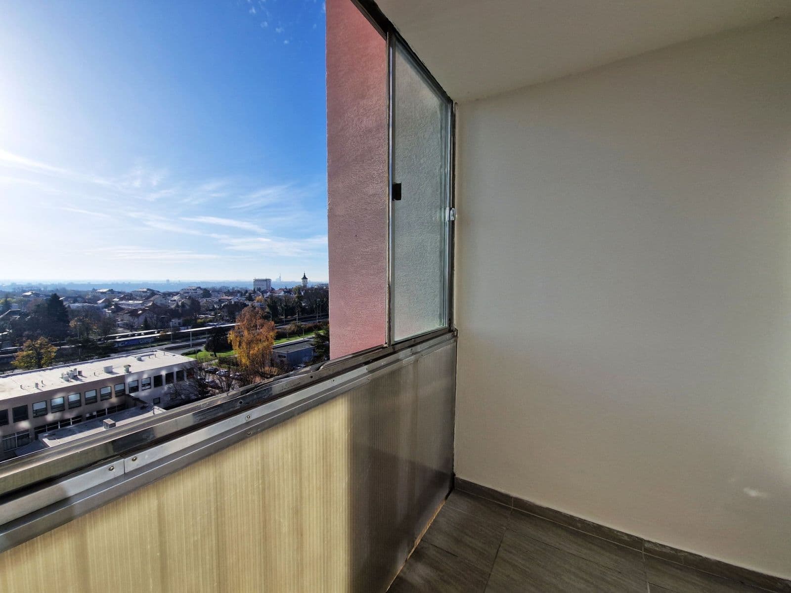 Prenájom bytu 3-izbový 69 m², Tanvaldská, Praha, Praha Prenájom bytu 3-izbový 69 m², Tanvaldská, Praha, Praha