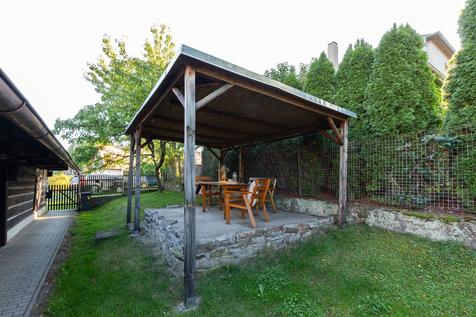 Predaj rekreačného objektu 90 m², pozemek 933 m², Olešná, Středočeský kraj Predaj rekreačného objektu 90 m², pozemek 933 m², Olešná, Středočeský kraj