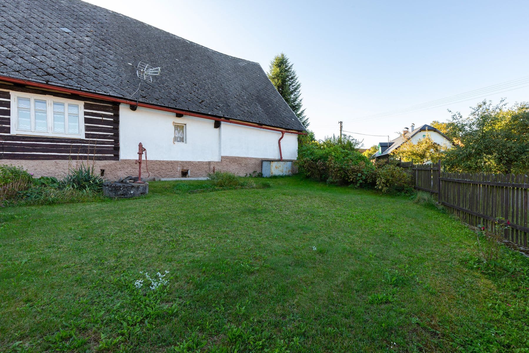 Predaj rekreačného objektu 90 m², pozemek 933 m², Olešná, Středočeský kraj Predaj rekreačného objektu 90 m², pozemek 933 m², Olešná, Středočeský kraj