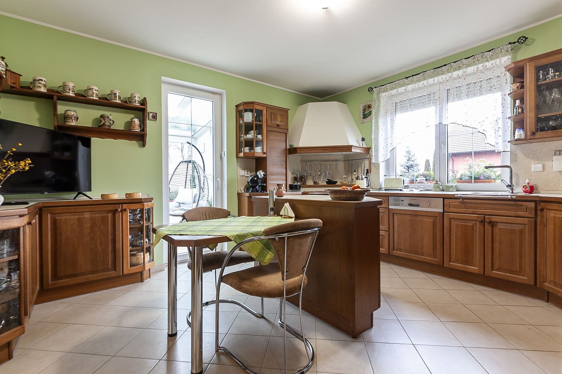 Predaj domu 270 m², pozemek 598 m², K Remízku, Vestec, Středočeský kraj Predaj domu 270 m², pozemek 598 m², K Remízku, Vestec, Středočeský kraj