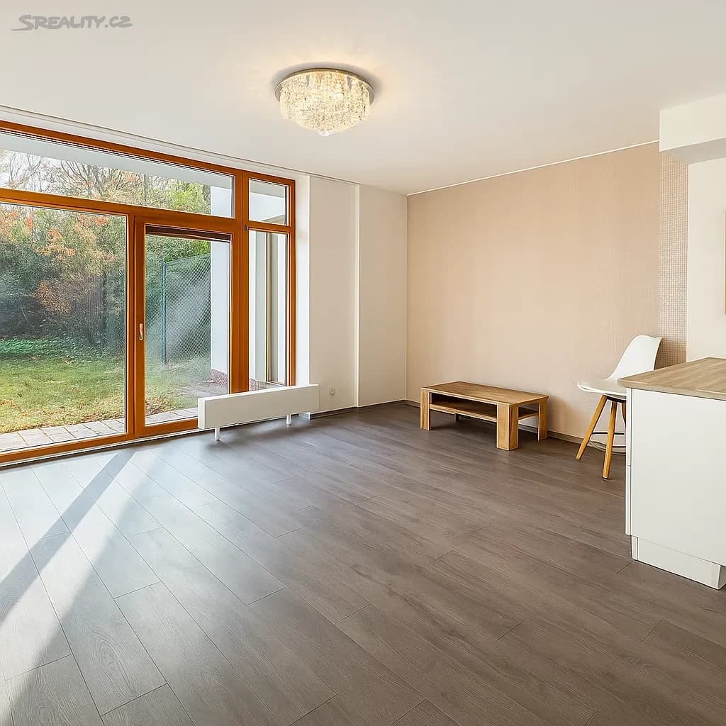 Prenájom bytu 2-izbový 52 m², K Lesu, Praha, Praha Prenájom bytu 2-izbový 52 m², K Lesu, Praha, Praha