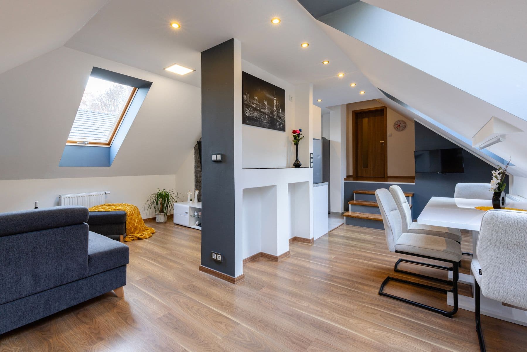 Predaj domu 240 m², pozemek 2.000 m², Luční, Kamenice, Středočeský kraj Predaj domu 240 m², pozemek 2.000 m², Luční, Kamenice, Středočeský kraj