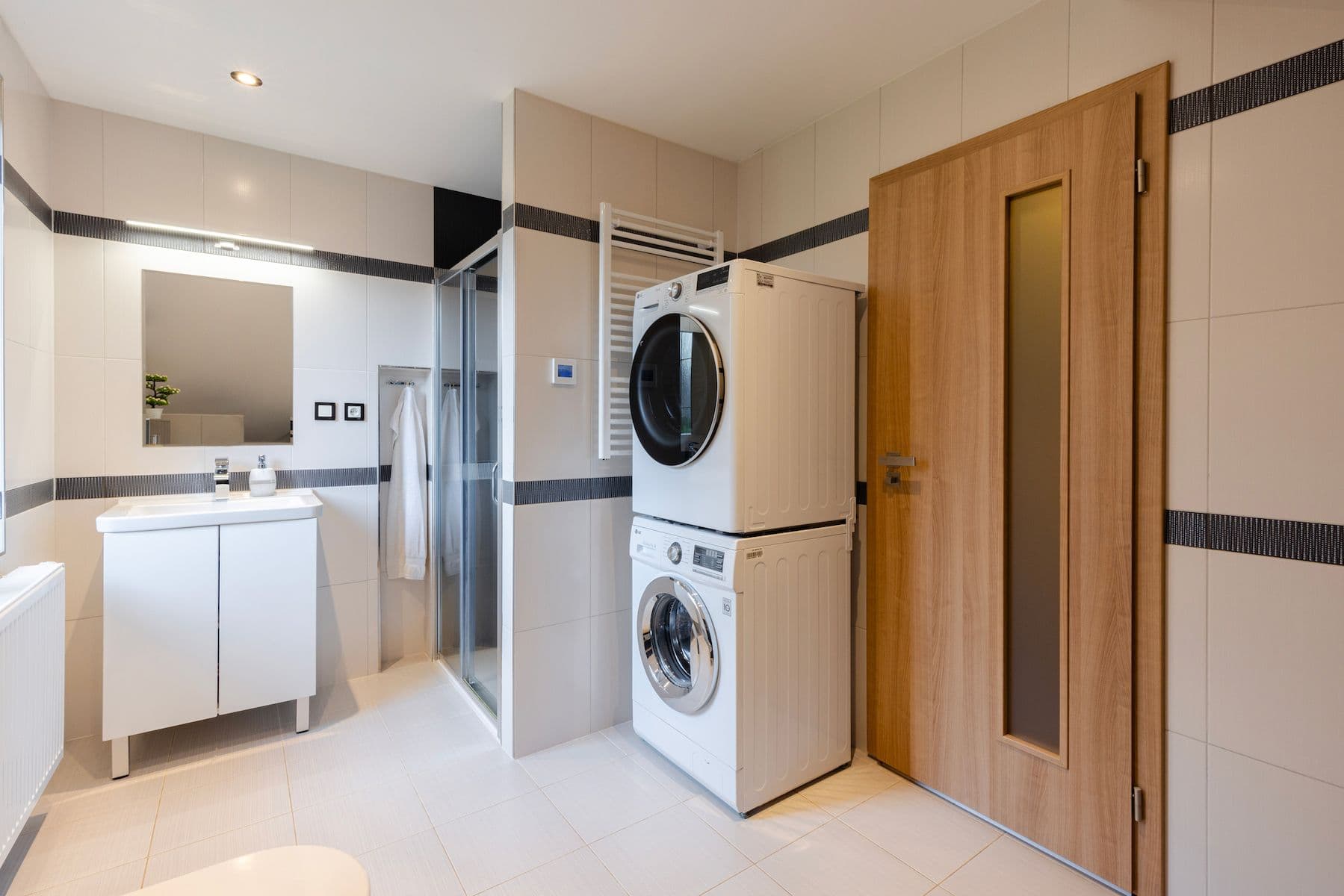 Predaj domu 240 m², pozemek 2.000 m², Luční, Kamenice, Středočeský kraj Predaj domu 240 m², pozemek 2.000 m², Luční, Kamenice, Středočeský kraj