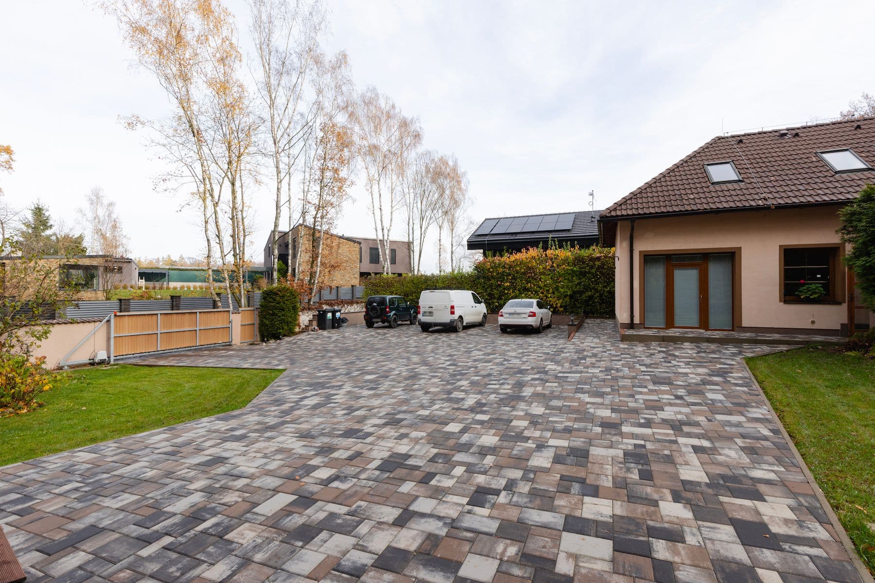 Predaj domu 240 m², pozemek 2.000 m², Luční, Kamenice, Středočeský kraj Predaj domu 240 m², pozemek 2.000 m², Luční, Kamenice, Středočeský kraj