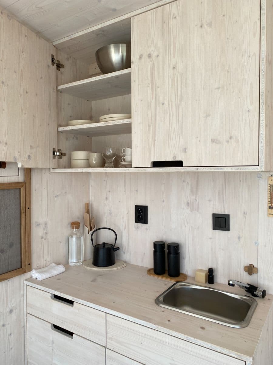 Predaj rekreačného objektu 12 m², pozemek 12 m², Haluzice, Trenčiansky kraj Predaj rekreačného objektu 12 m², pozemek 12 m², Haluzice, Trenčiansky kraj