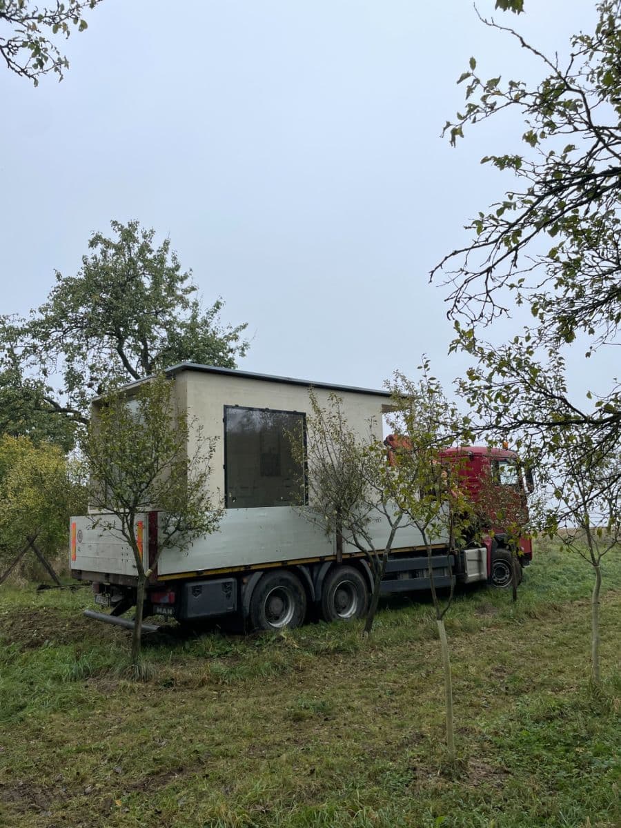 Predaj rekreačného objektu 12 m², pozemek 12 m², Haluzice, Trenčiansky kraj Predaj rekreačného objektu 12 m², pozemek 12 m², Haluzice, Trenčiansky kraj