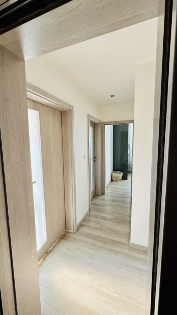 Prenájom bytu 3-izbový 70 m², Radčina, Praha, Praha Prenájom bytu 3-izbový 70 m², Radčina, Praha, Praha