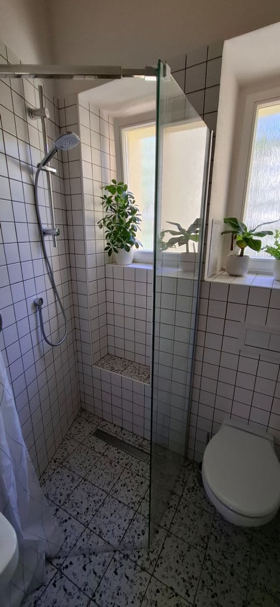 Prenájom bytu 2-izbový 43 m², Rostislavova, Praha, Praha Prenájom bytu 2-izbový 43 m², Rostislavova, Praha, Praha