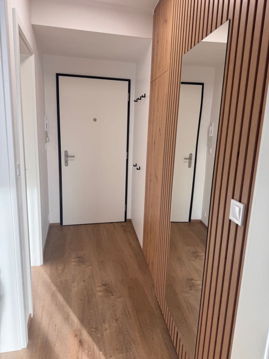 Predaj bytu 2-izbový 57 m², Milánská, Praha, Praha Predaj bytu 2-izbový 57 m², Milánská, Praha, Praha