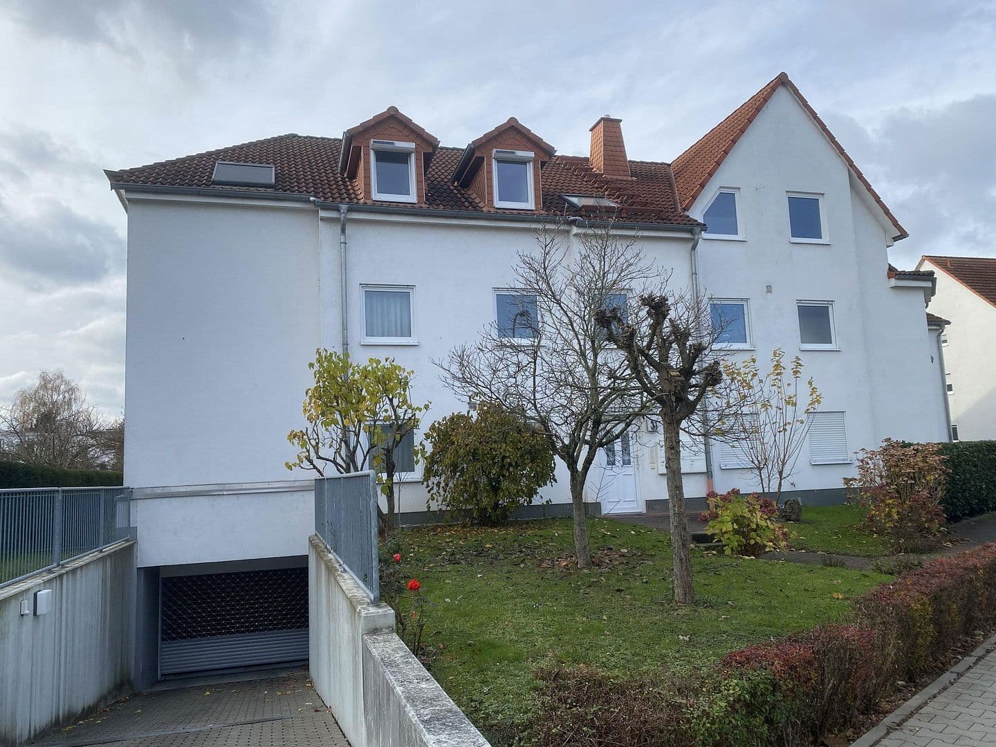 Predaj bytu 3-izbový 96 m², Steinbacher Hohl 31, Frankfurt OT Praunheim, Hesensko Predaj bytu 3-izbový 96 m², Steinbacher Hohl 31, Frankfurt OT Praunheim, Hesensko