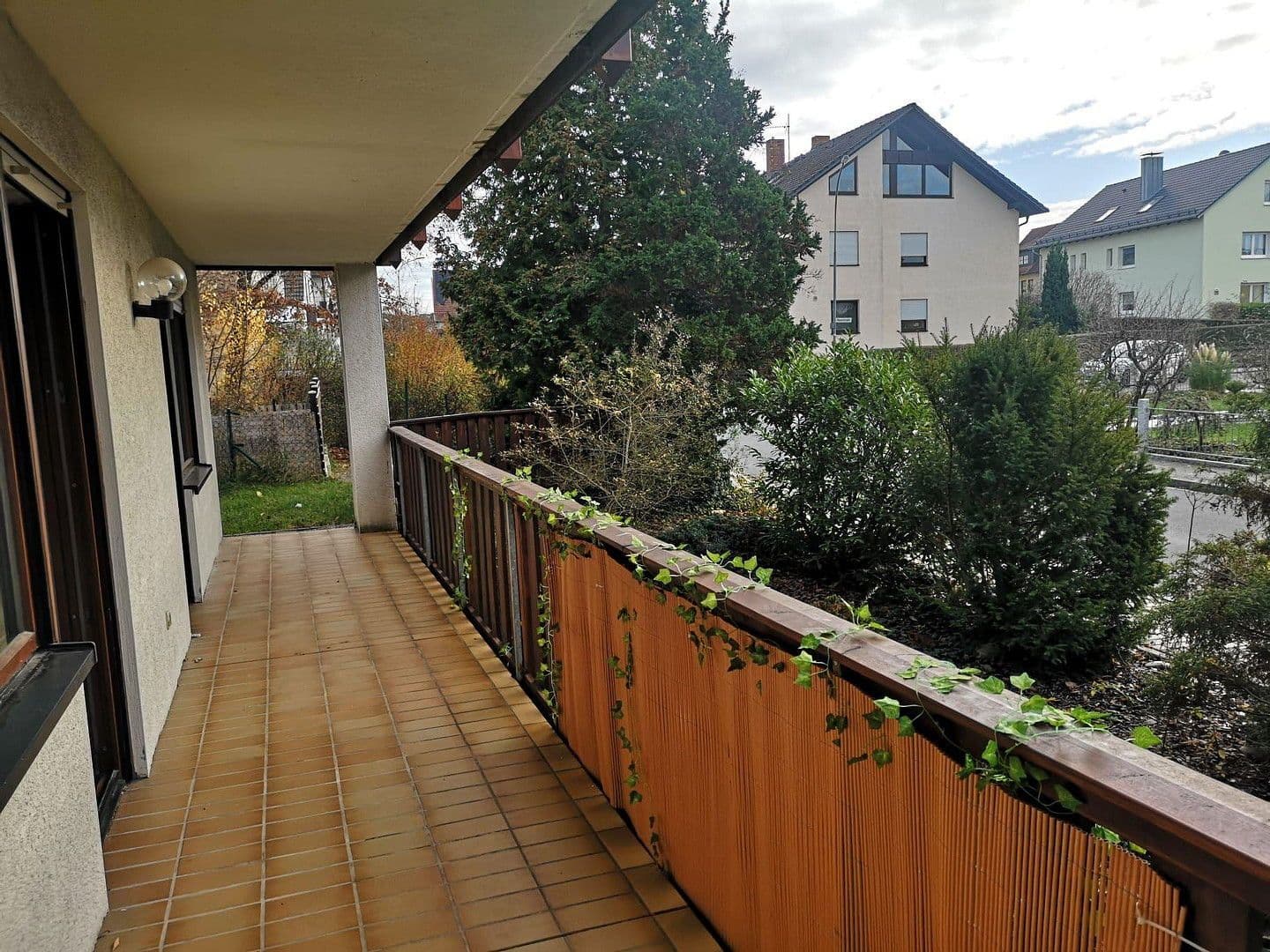 Prenájom bytu 4-izbový 95 m², Hemhofen, Bavorsko Prenájom bytu 4-izbový 95 m², Hemhofen, Bavorsko