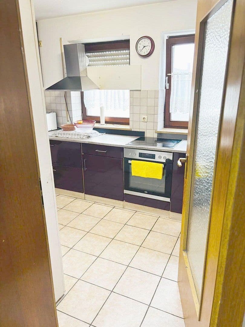 Prenájom bytu 4-izbový 95 m², Hemhofen, Bavorsko Prenájom bytu 4-izbový 95 m², Hemhofen, Bavorsko