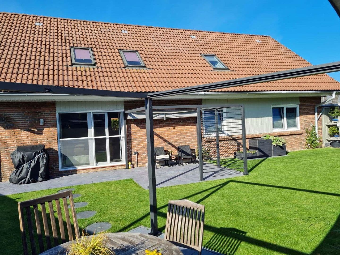 Predaj domu 170 m², pozemek 634 m², Seevetal, Dolné Sasko Predaj domu 170 m², pozemek 634 m², Seevetal, Dolné Sasko