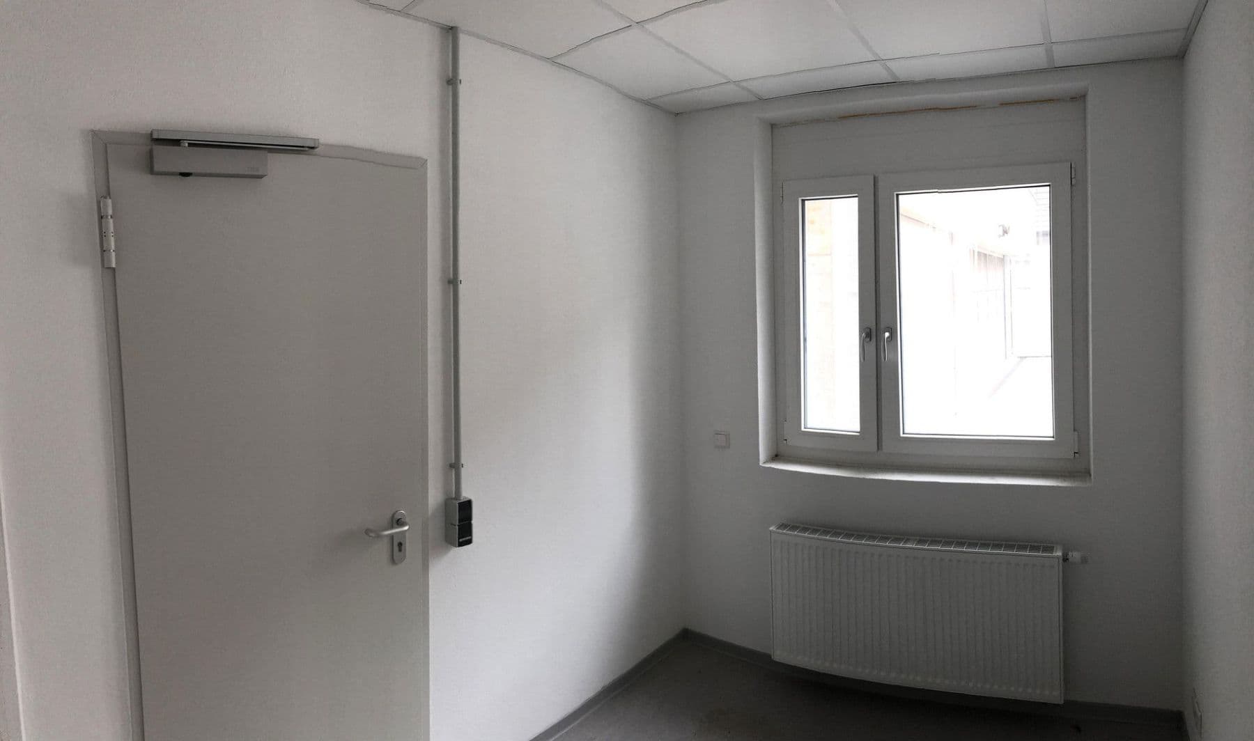 Prenájom nebytového priestoru 68 m², Erbprinzenstraße 17, Pforzheim, Bádensko-Wurttembersko Prenájom nebytového priestoru 68 m², Erbprinzenstraße 17, Pforzheim, Bádensko-Wurttembersko