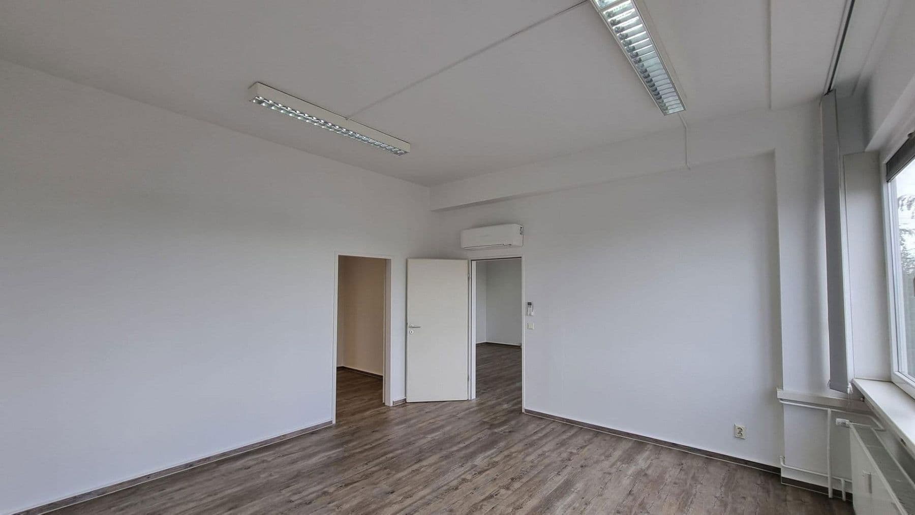 Prenájom kancelárie 145 m², Grusonstraße 55, Hamburg, Hamburg Prenájom kancelárie 145 m², Grusonstraße 55, Hamburg, Hamburg