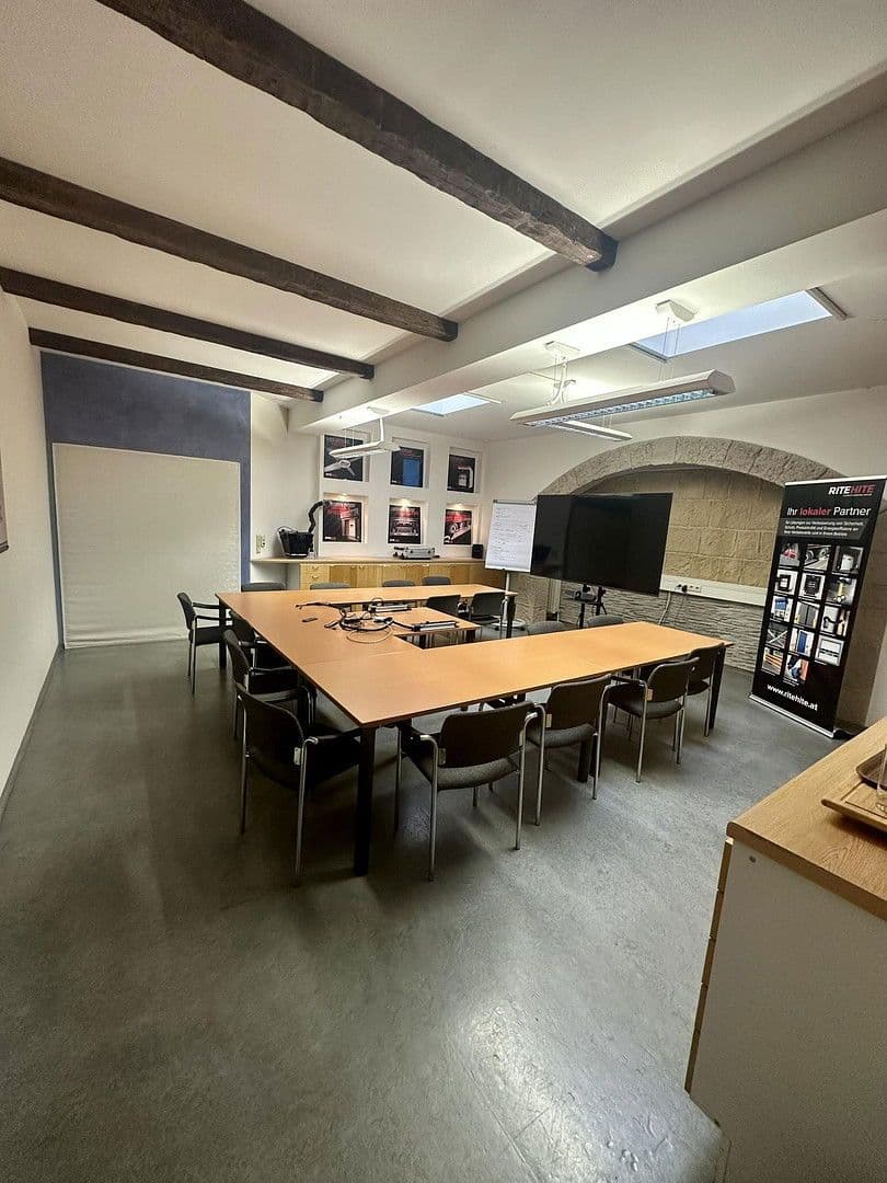 Prenájom nebytového priestoru 1.380 m², Industriestraße 23, Guntramsdorf, Dolné Rakúsko Prenájom nebytového priestoru 1.380 m², Industriestraße 23, Guntramsdorf, Dolné Rakúsko