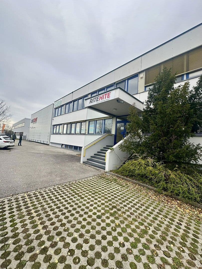 Prenájom nebytového priestoru 1.380 m², Industriestraße 23, Guntramsdorf, Dolné Rakúsko Prenájom nebytového priestoru 1.380 m², Industriestraße 23, Guntramsdorf, Dolné Rakúsko