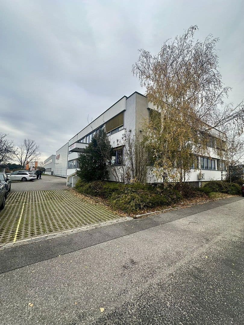 Prenájom nebytového priestoru 1.380 m², Industriestraße 23, Guntramsdorf, Dolné Rakúsko Prenájom nebytového priestoru 1.380 m², Industriestraße 23, Guntramsdorf, Dolné Rakúsko