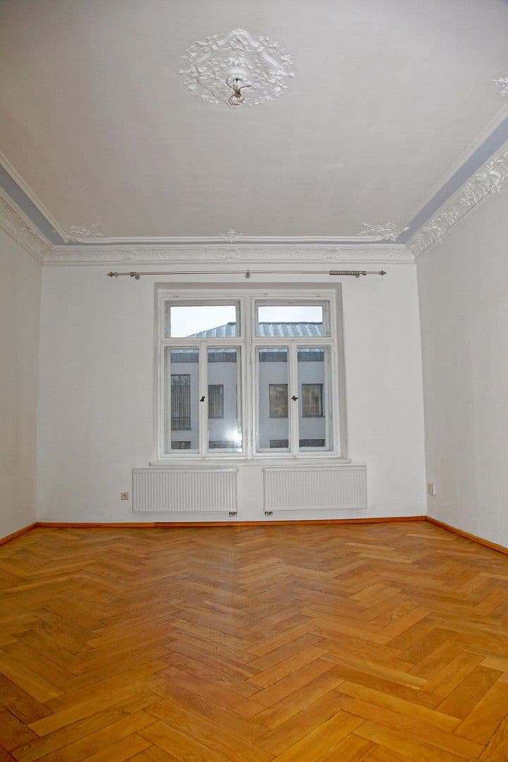 Prenájom bytu 3-izbový 136 m², Oststraße 17, Kamenec, Sasko Prenájom bytu 3-izbový 136 m², Oststraße 17, Kamenec, Sasko