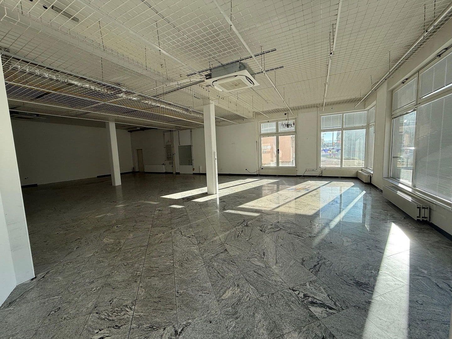 Prenájom kancelárie 246 m², Banhofsraße 29-31, Tulln an der Donau, Dolné Rakúsko Prenájom kancelárie 246 m², Banhofsraße 29-31, Tulln an der Donau, Dolné Rakúsko