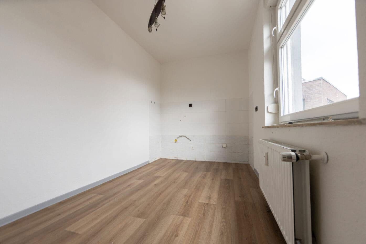 Prenájom bytu 2-izbový 60 m², Sommerstraße 1, Duisburg, Severné Porýnie - Westfálsko Prenájom bytu 2-izbový 60 m², Sommerstraße 1, Duisburg, Severné Porýnie - Westfálsko