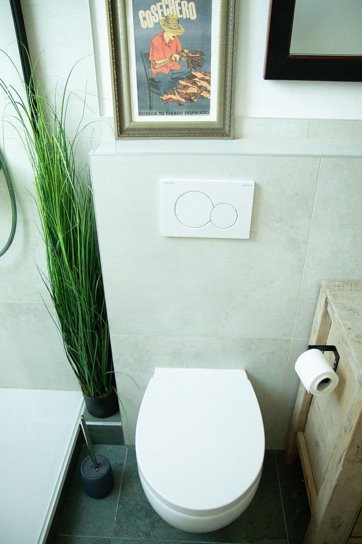 Prenájom bytu 2-izbový 70 m², Mülheim Ruhr, Severné Porýnie - Westfálsko Prenájom bytu 2-izbový 70 m², Mülheim Ruhr, Severné Porýnie - Westfálsko