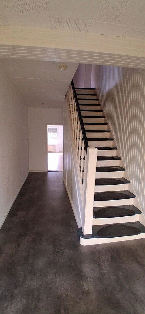 Predaj domu 180 m², pozemek 1.357 m², Okerstr. 84, Schwülper, Dolné Sasko Predaj domu 180 m², pozemek 1.357 m², Okerstr. 84, Schwülper, Dolné Sasko