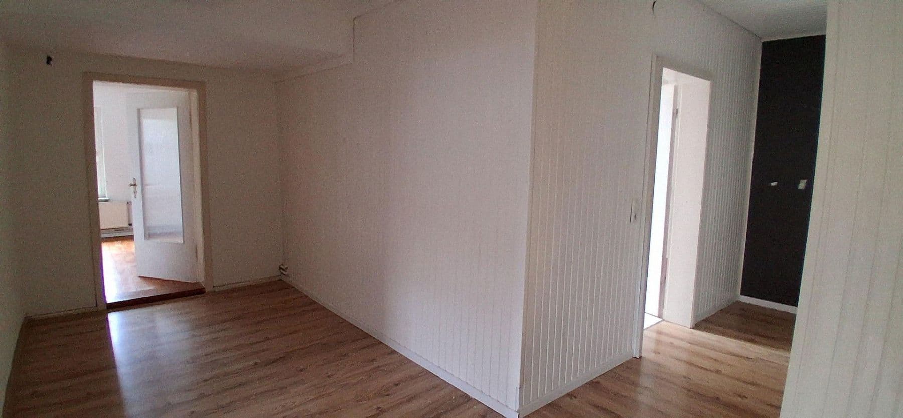 Predaj domu 180 m², pozemek 1.357 m², Okerstr. 84, Schwülper, Dolné Sasko Predaj domu 180 m², pozemek 1.357 m², Okerstr. 84, Schwülper, Dolné Sasko