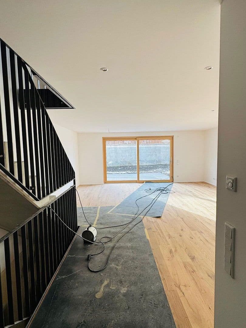 Prenájom domu 133 m², pozemek 250 m², Raubling, Bavorsko Prenájom domu 133 m², pozemek 250 m², Raubling, Bavorsko