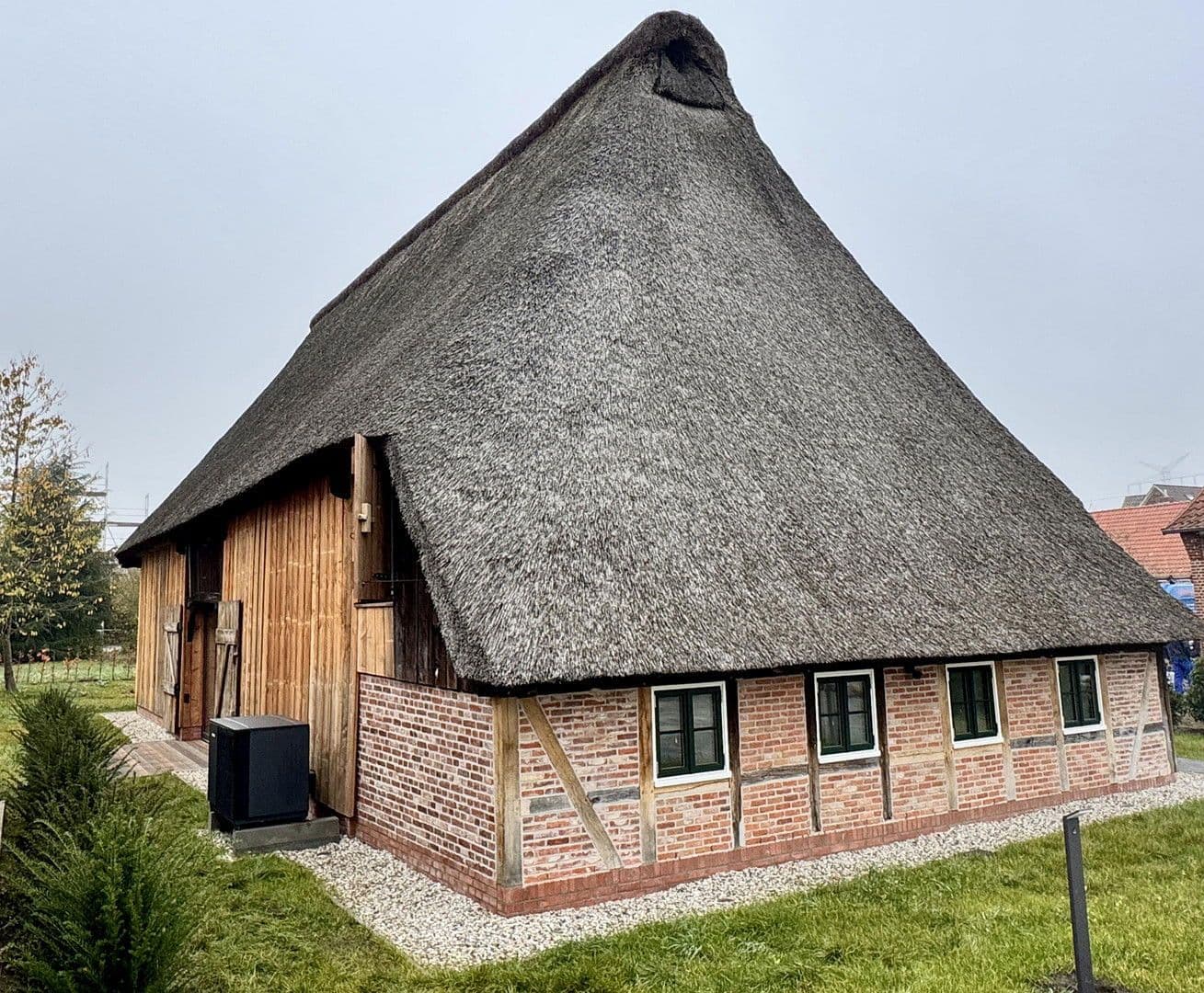 Prenájom domu 170 m², pozemek 410 m², Vorderstr. 111, Hollern-Twielenfleth, Dolné Sasko Prenájom domu 170 m², pozemek 410 m², Vorderstr. 111, Hollern-Twielenfleth, Dolné Sasko