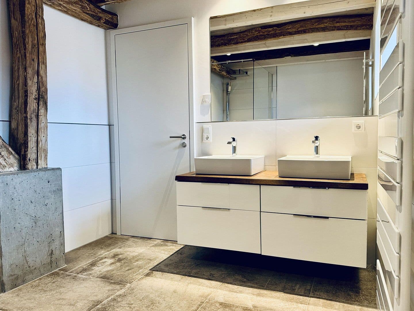 Prenájom domu 170 m², pozemek 410 m², Vorderstr. 111, Hollern-Twielenfleth, Dolné Sasko Prenájom domu 170 m², pozemek 410 m², Vorderstr. 111, Hollern-Twielenfleth, Dolné Sasko