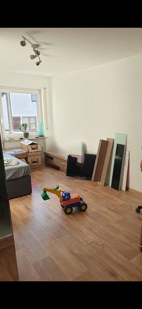 Prenájom bytu 4-izbový 124 m², Thüringer Str. 3, Straßberg, Bádensko-Wurttembersko Prenájom bytu 4-izbový 124 m², Thüringer Str. 3, Straßberg, Bádensko-Wurttembersko