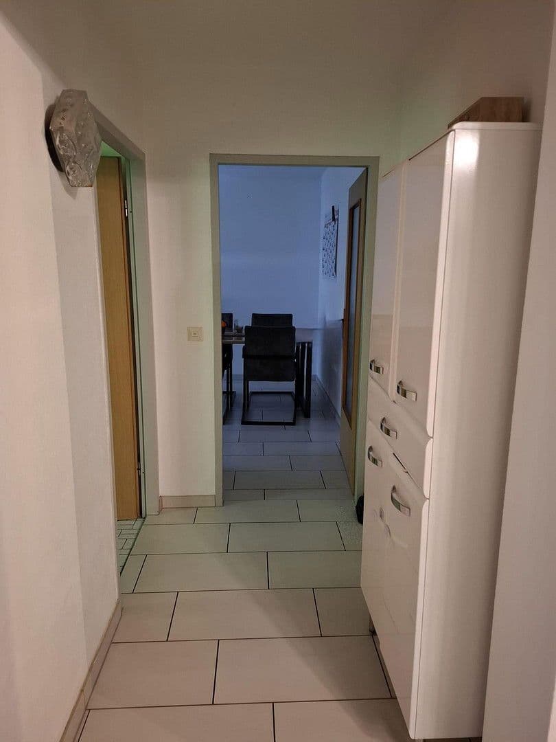 Prenájom bytu 4-izbový 124 m², Thüringer Str. 3, Straßberg, Bádensko-Wurttembersko Prenájom bytu 4-izbový 124 m², Thüringer Str. 3, Straßberg, Bádensko-Wurttembersko