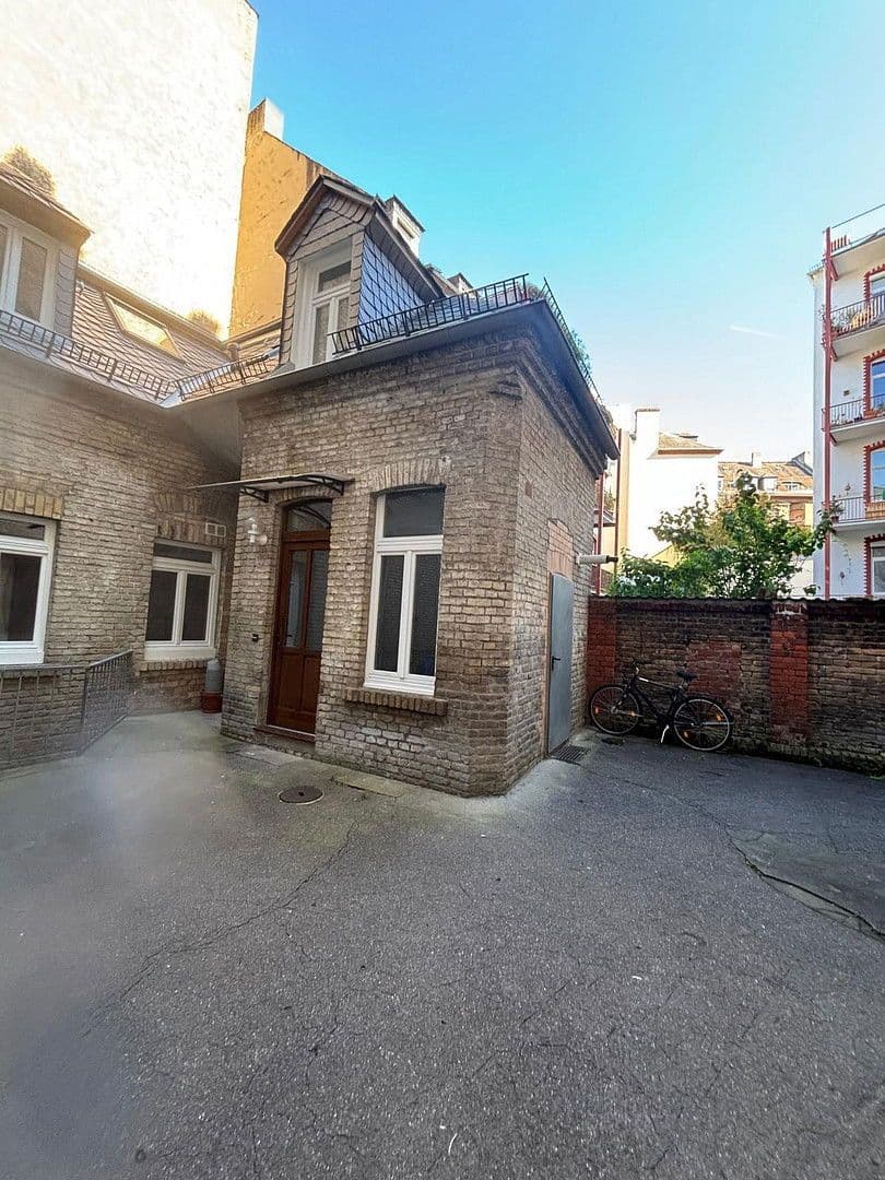 Prenájom bytu 2-izbový 81 m², Niederwaldstraße, Wiesbaden, Hesensko Prenájom bytu 2-izbový 81 m², Niederwaldstraße, Wiesbaden, Hesensko