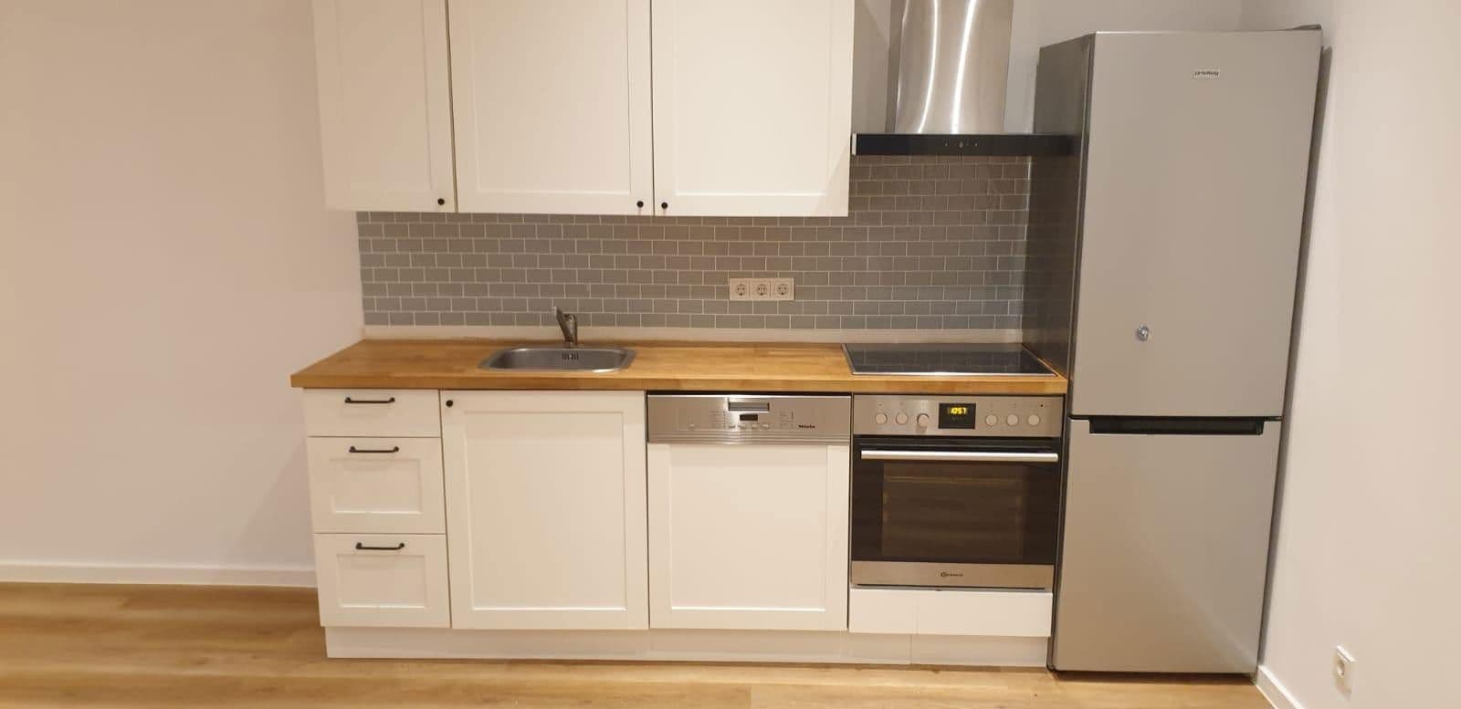 Prenájom bytu 2-izbový 81 m², Niederwaldstraße, Wiesbaden, Hesensko Prenájom bytu 2-izbový 81 m², Niederwaldstraße, Wiesbaden, Hesensko