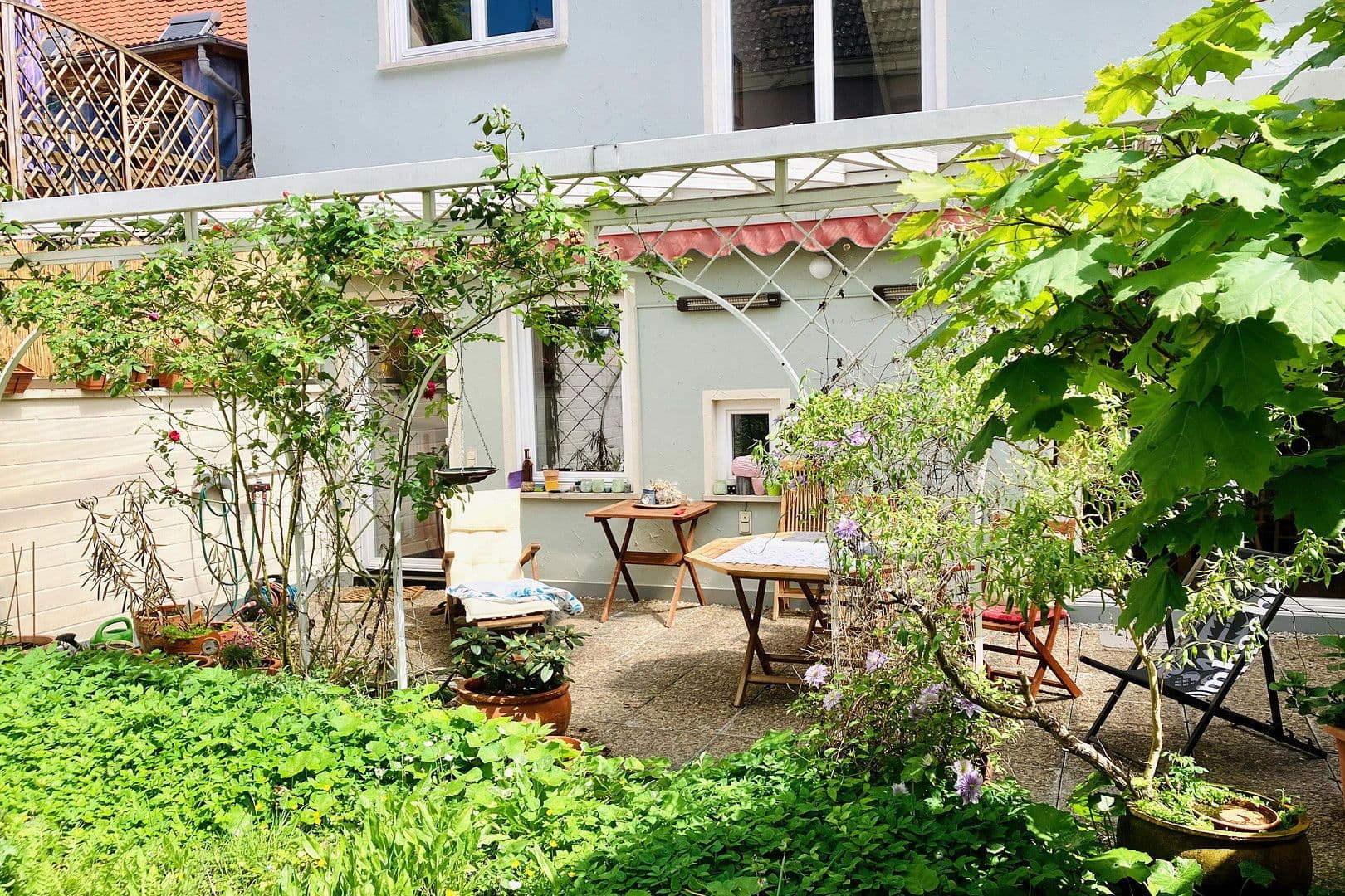 Predaj domu 220 m², pozemek 196 m², Oppenheim, Porýnie-Falcko Predaj domu 220 m², pozemek 196 m², Oppenheim, Porýnie-Falcko