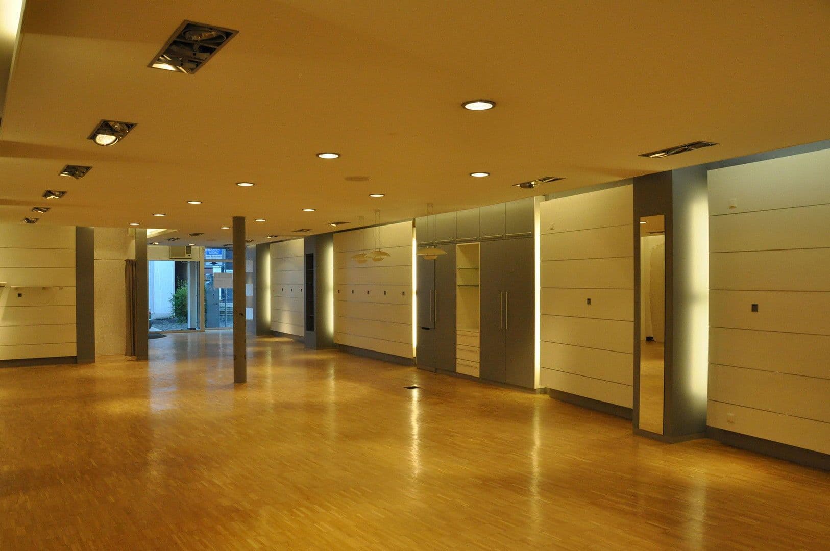 Predaj domu 220 m², pozemek 196 m², Oppenheim, Porýnie-Falcko Predaj domu 220 m², pozemek 196 m², Oppenheim, Porýnie-Falcko