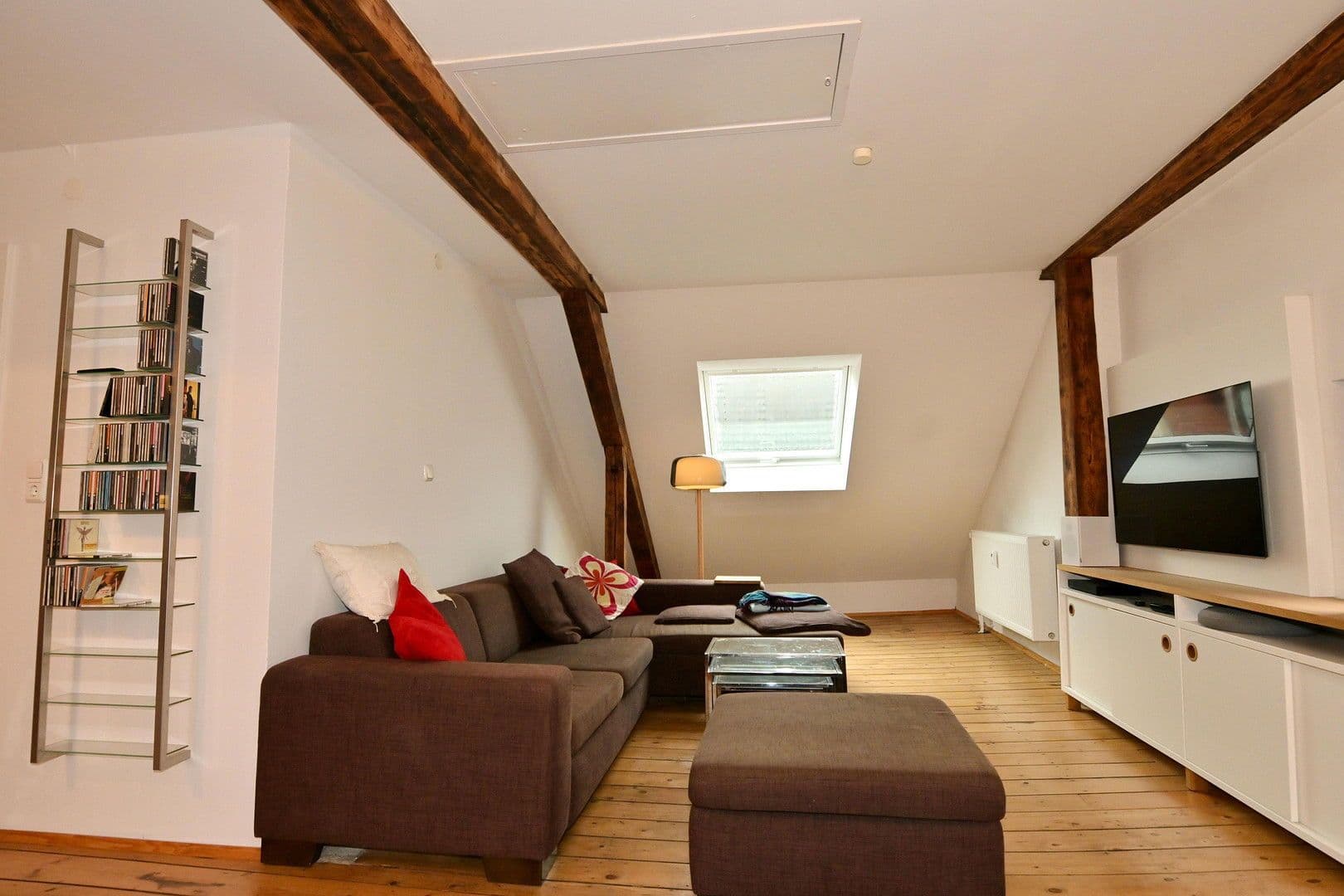 Predaj domu 220 m², pozemek 196 m², Oppenheim, Porýnie-Falcko Predaj domu 220 m², pozemek 196 m², Oppenheim, Porýnie-Falcko