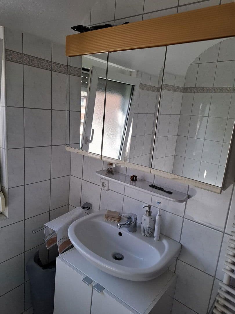 Prenájom bytu 3-izbový 62 m², Stuttgart, Bádensko-Wurttembersko Prenájom bytu 3-izbový 62 m², Stuttgart, Bádensko-Wurttembersko