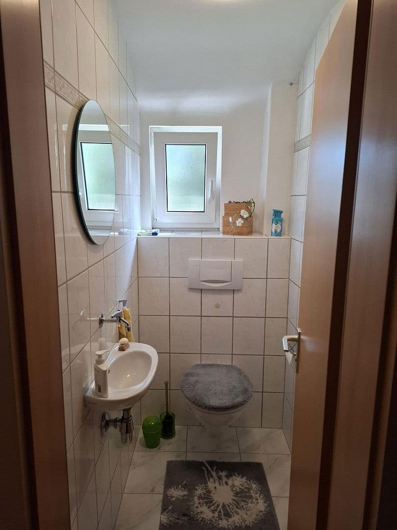 Prenájom bytu 3-izbový 62 m², Stuttgart, Bádensko-Wurttembersko Prenájom bytu 3-izbový 62 m², Stuttgart, Bádensko-Wurttembersko