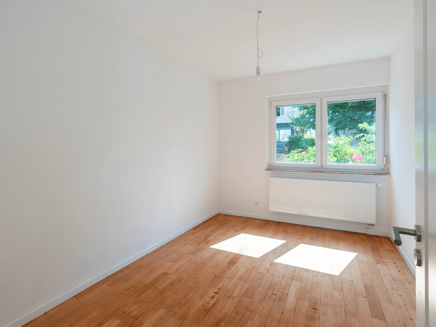 Predaj bytu 3-izbový 68 m², Stuttgart, Bádensko-Wurttembersko Predaj bytu 3-izbový 68 m², Stuttgart, Bádensko-Wurttembersko